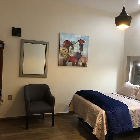 Gold Palace Hotel 산 후안 데 로스 라고스 외부 사진