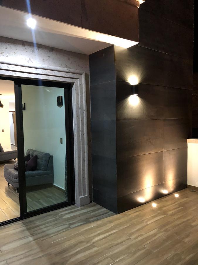 Gold Palace Hotel 산 후안 데 로스 라고스 외부 사진