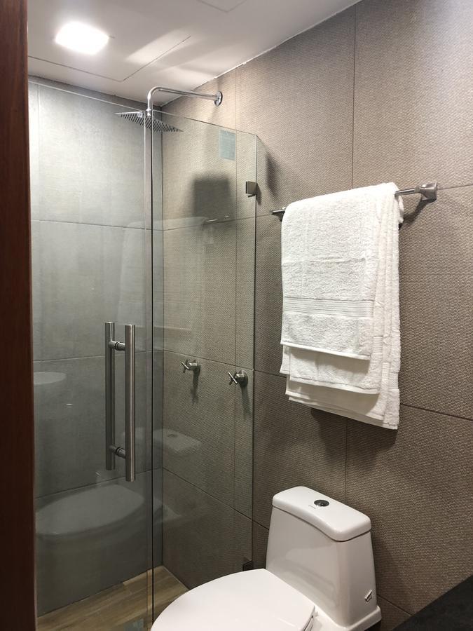 Gold Palace Hotel 산 후안 데 로스 라고스 외부 사진